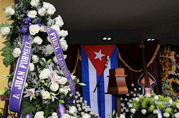 Corone di fiori di Fidel e Ral per Juan Formell