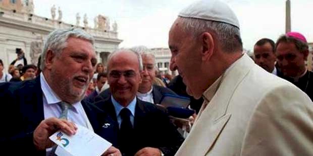 Papa Francisco recebe carta sobre caso de antiterroristas cubanos