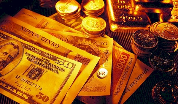 Thus the U.S. and EU are working hand in hand to impose a global agreement on liberalization of national financial services markets.